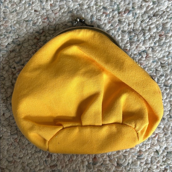 Bumblebee Coin Purse from Anthropologie - Picture 5 of 7